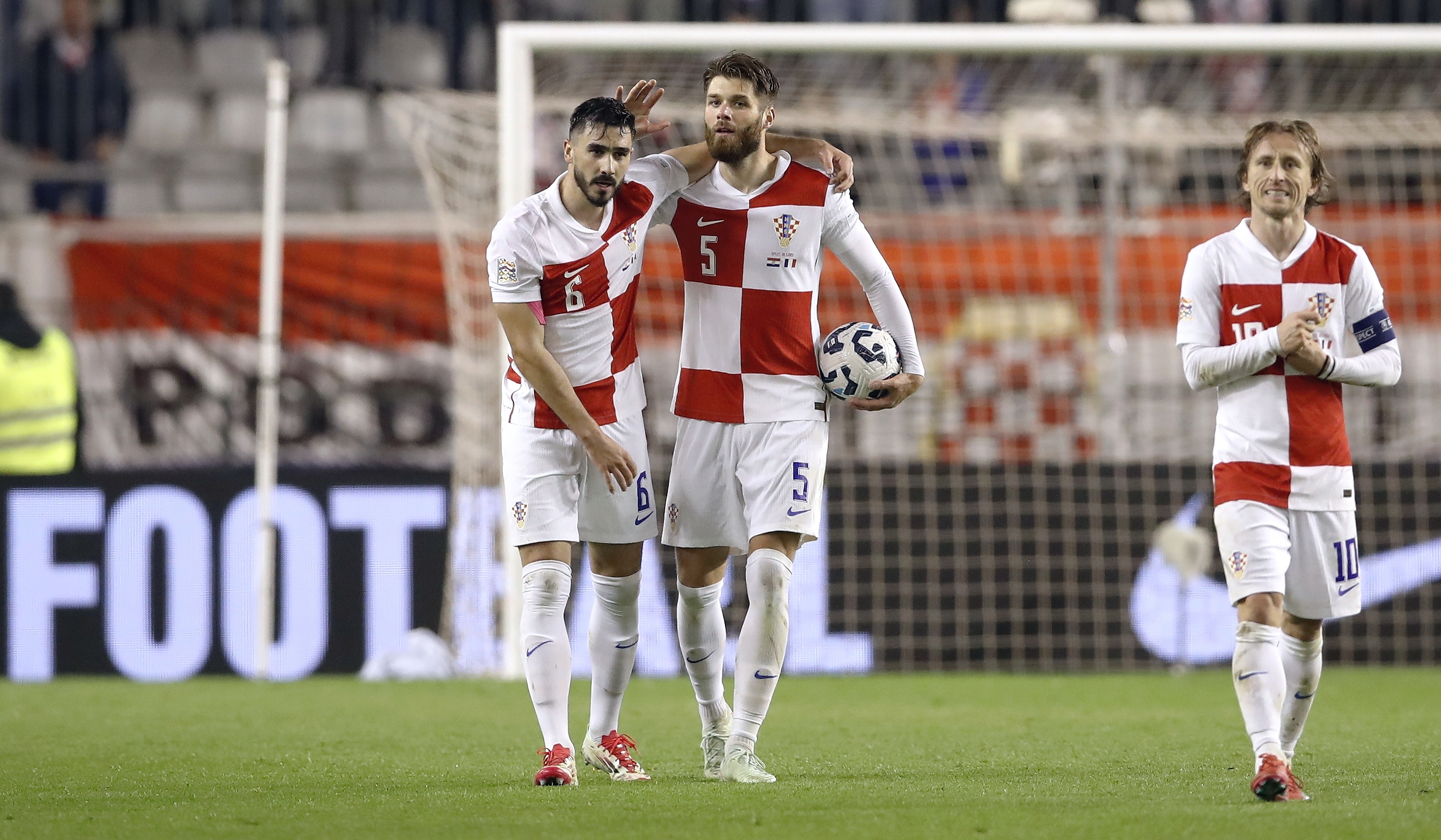 欧国联:唤醒足球激情的盛宴的简单介绍 欧国联:唤醒足球激情的盛宴的简单介绍