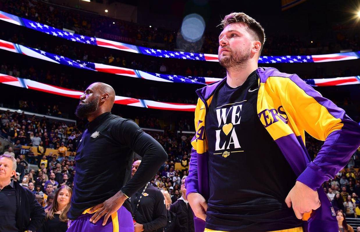 湖人力挫独行侠,客场豪取两连胜 湖人力挫独行侠,客场豪取两连胜