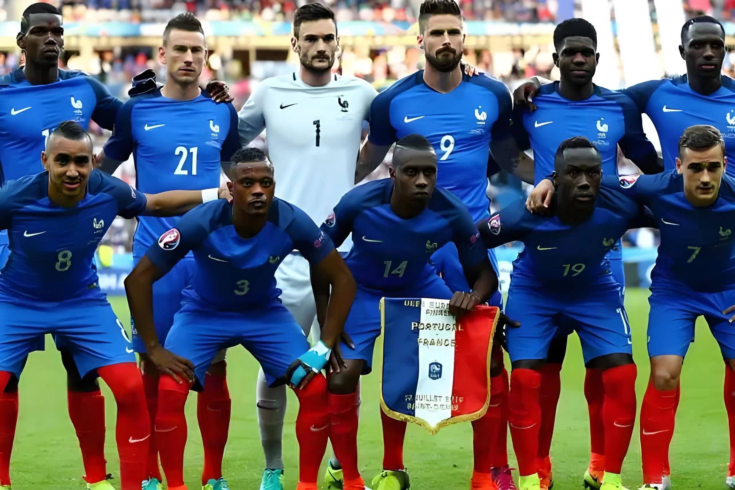 法国队员在比赛中获得重要进球