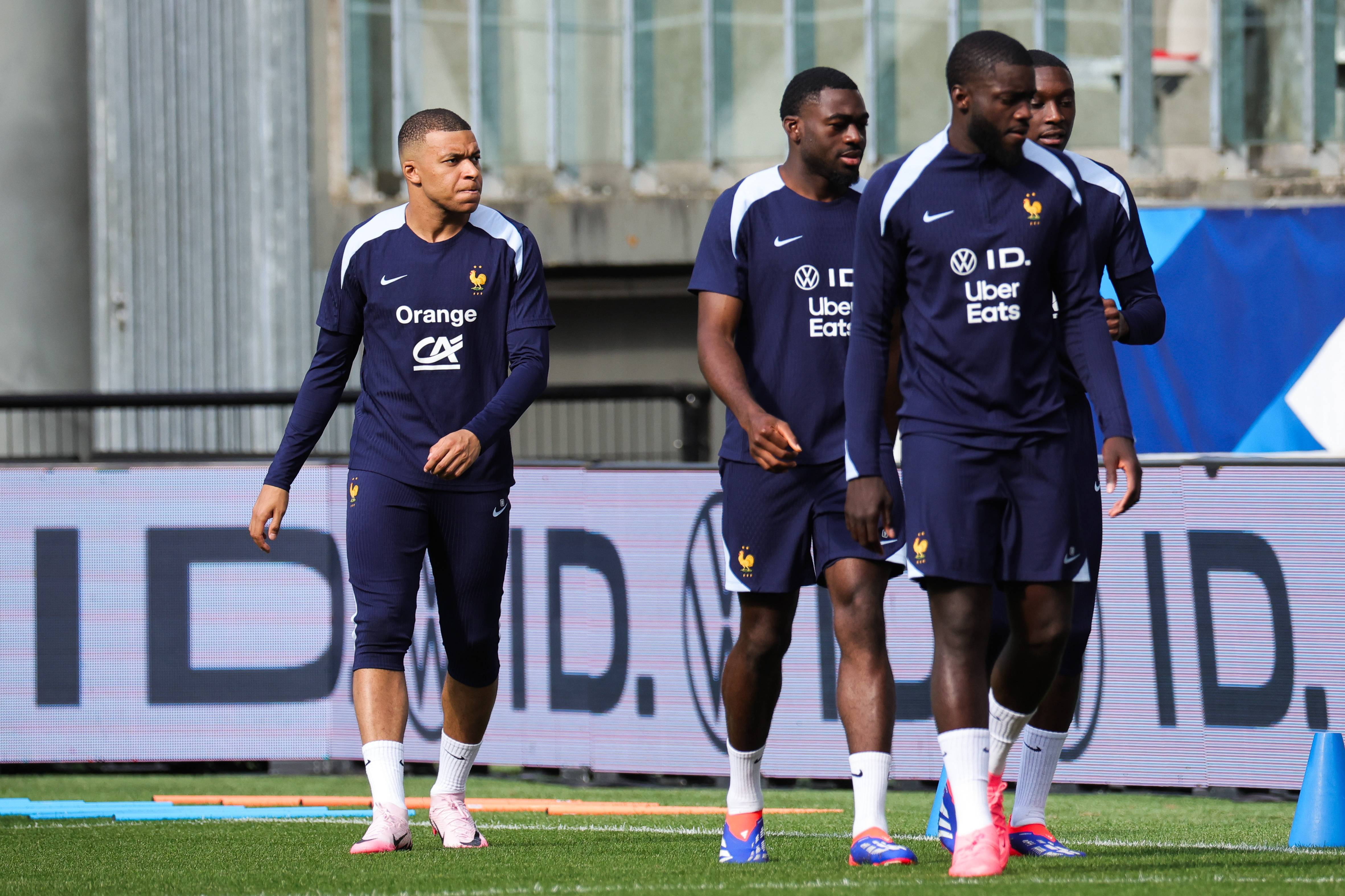 包含欧洲篮球联赛:法国队略胜一筹的词条 包含欧洲篮球联赛:法国队略胜一筹的词条