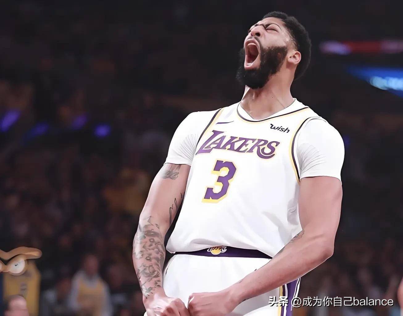 湖人外援爆发，逆袭击败对手晋级的简单介绍