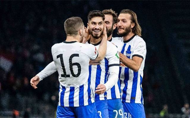 包含柏林赫塔客场险胜阿尔恰滕，德甲排名有望上升的词条