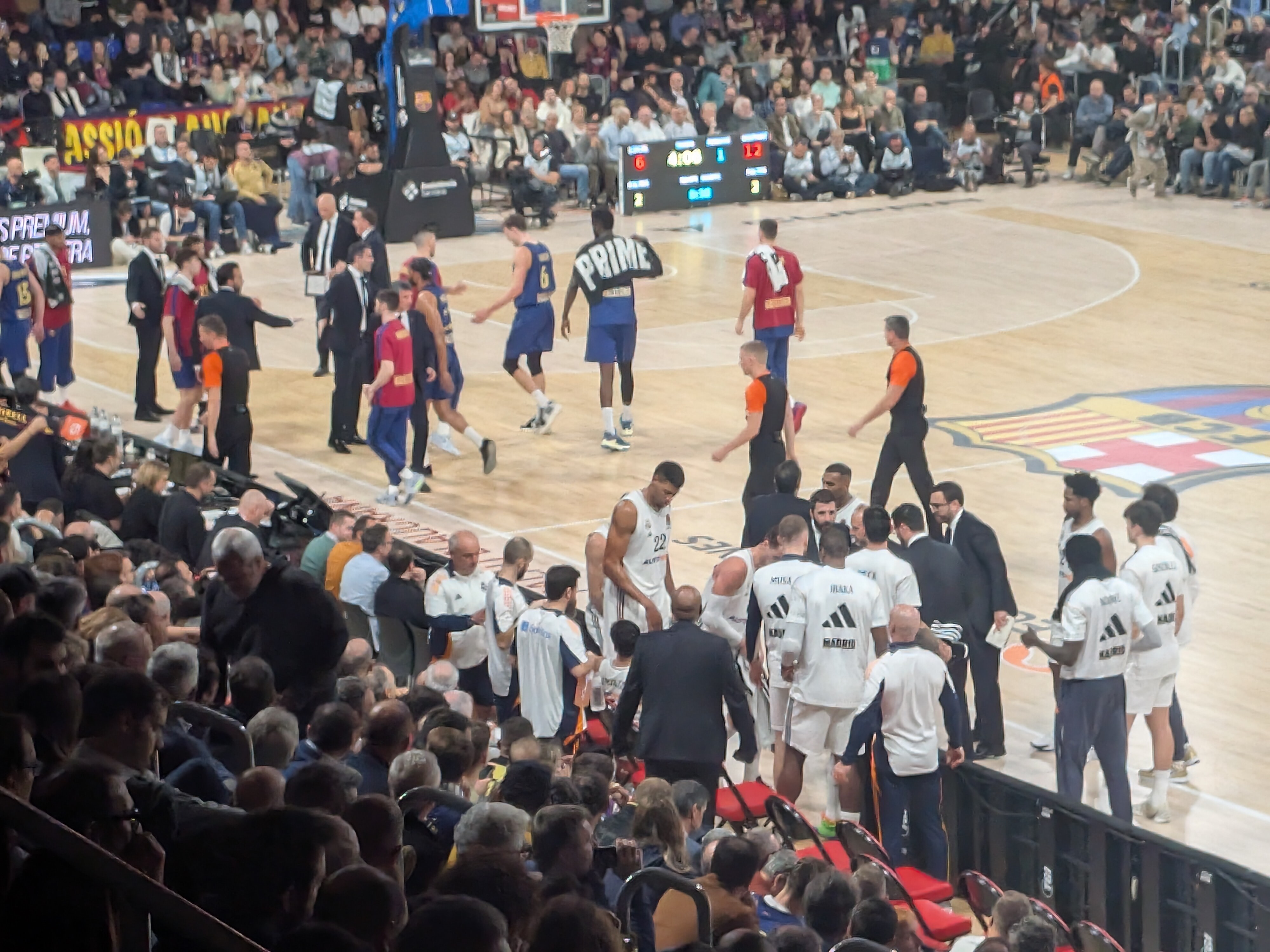 西班牙篮球联赛冠军队员在社交平台分享日常生活 西班牙篮球联赛冠军队员在社交平台分享日常生活