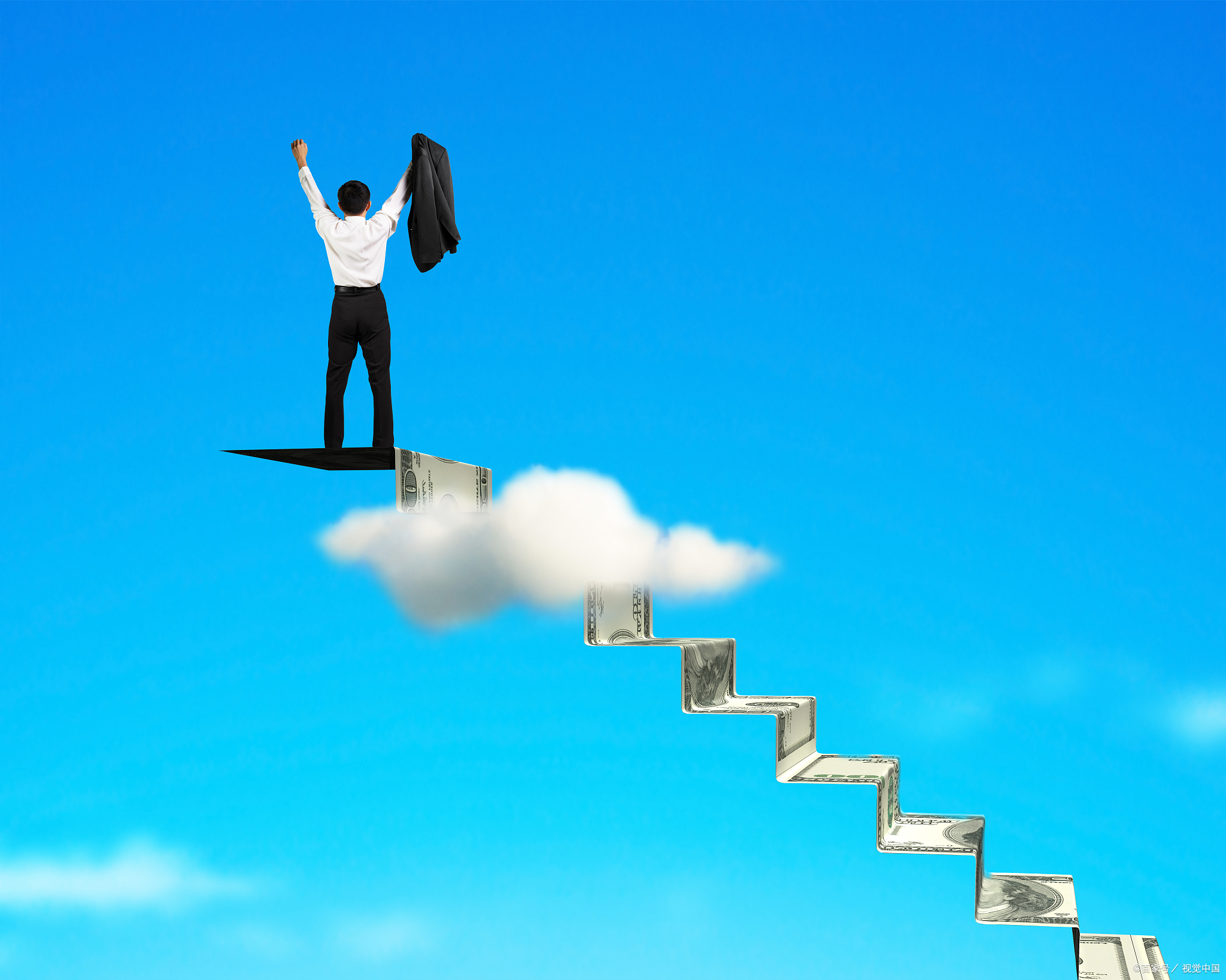 佛罗伦萨惊险获胜，球队全力向前迈进