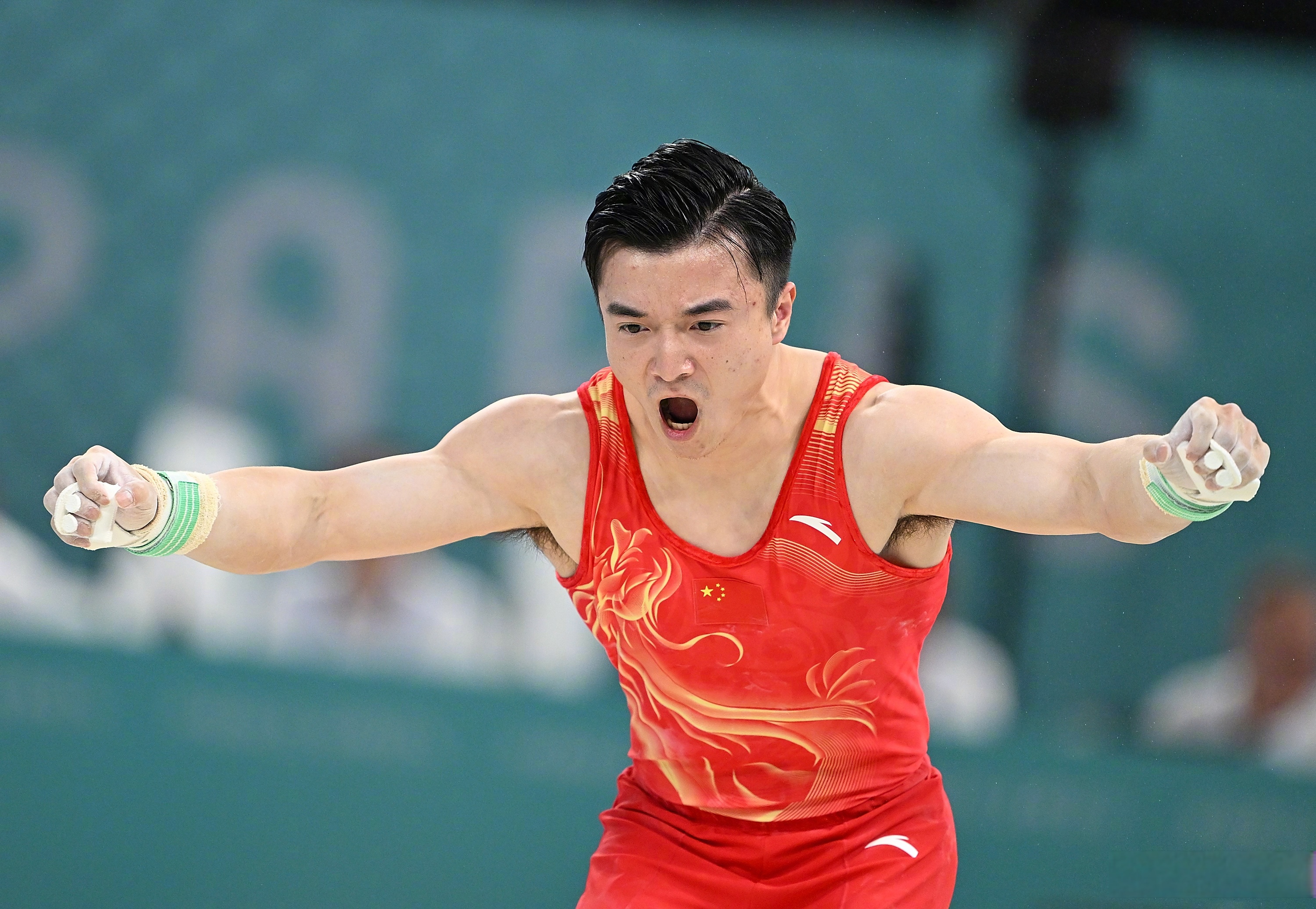 中国体操队夺得男团金牌，完美表现