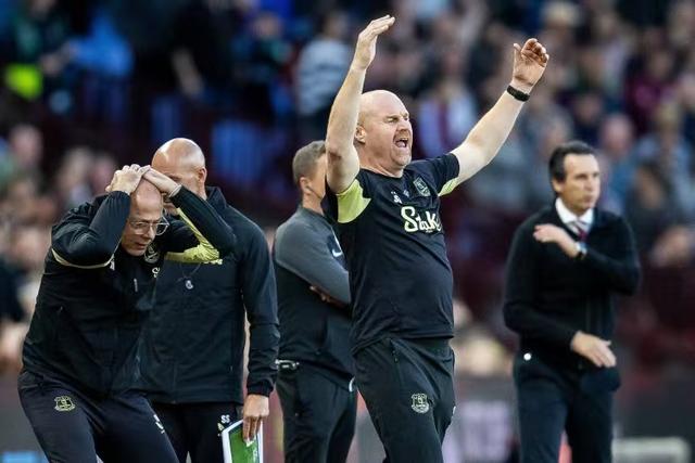 包含格拉纳达客场三连败，遭遇保级形势堪忧的词条