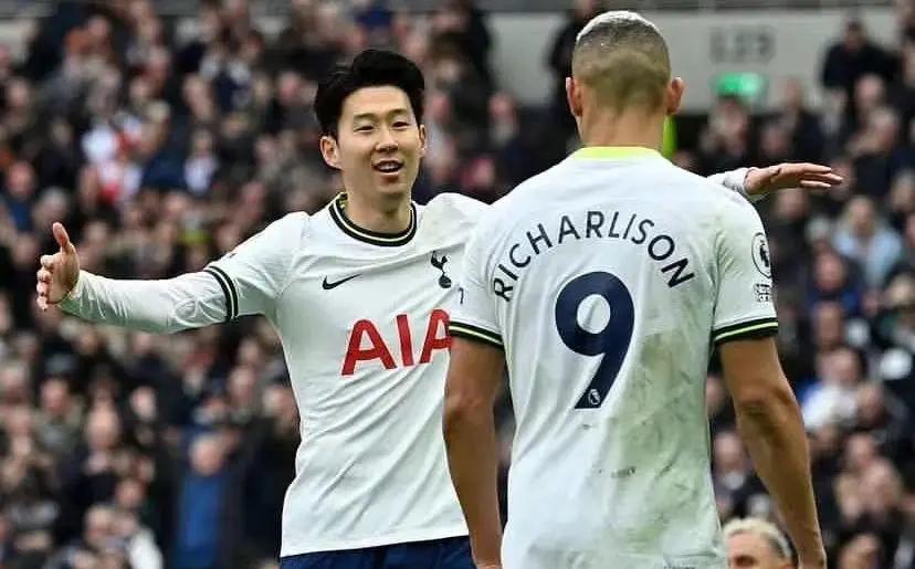 关于热刺惊险逆转，客场击败南安普顿的信息