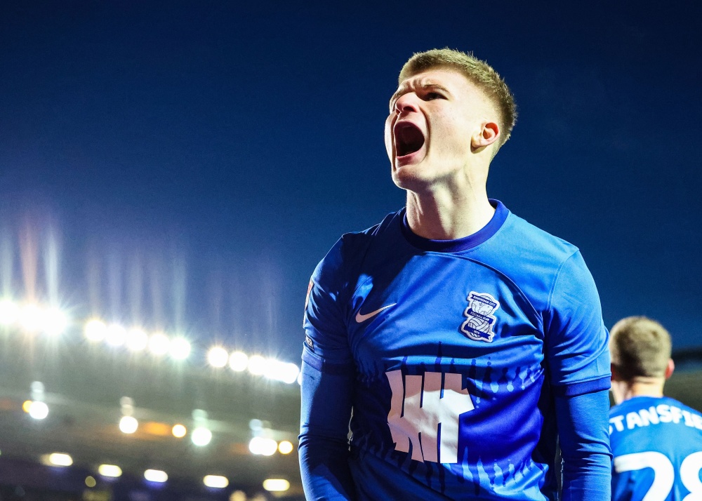 利兹联客场不敌伯明翰，遭遇失利