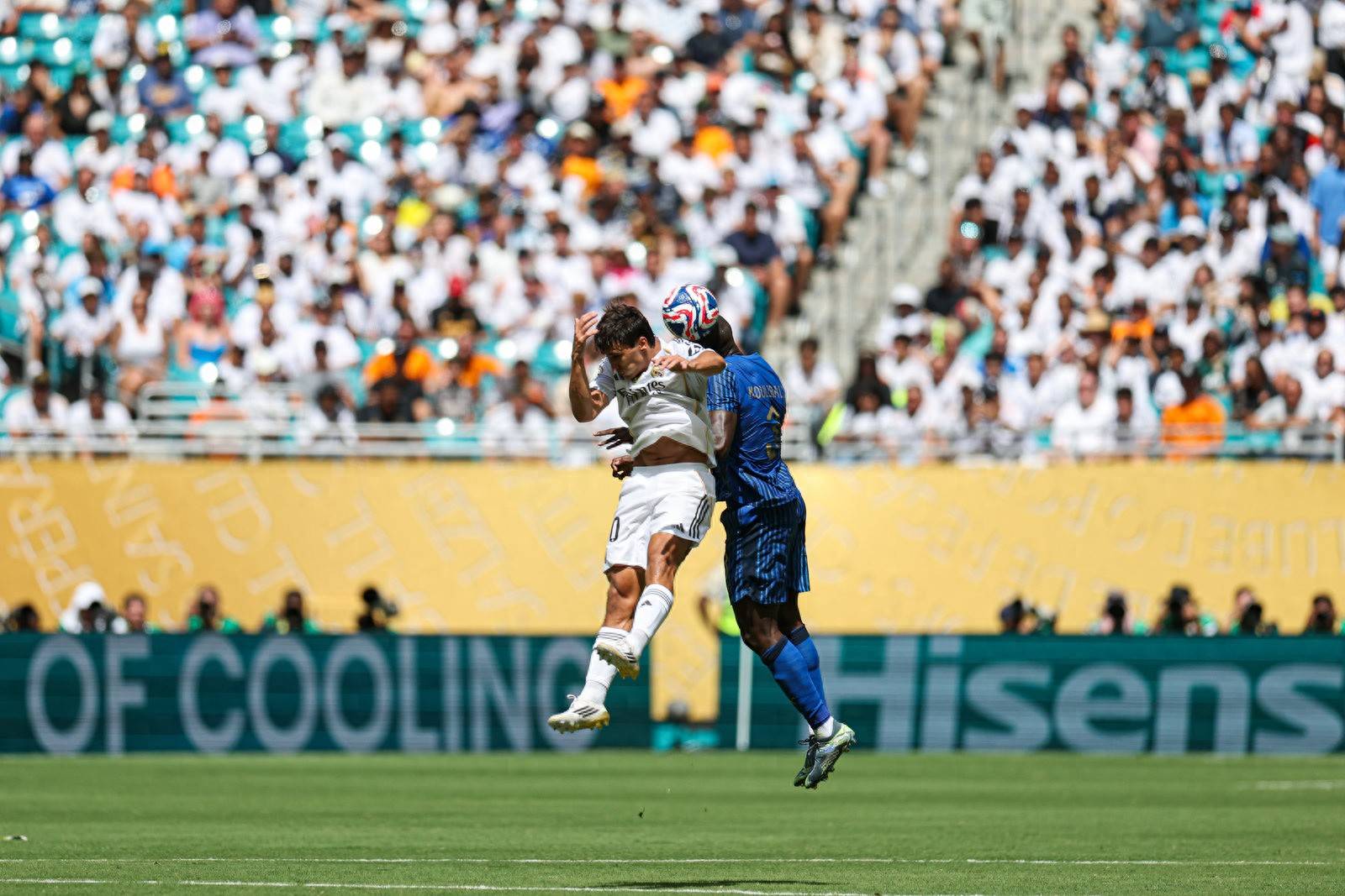 关于皇马痛失关键比赛，状态下滑的信息