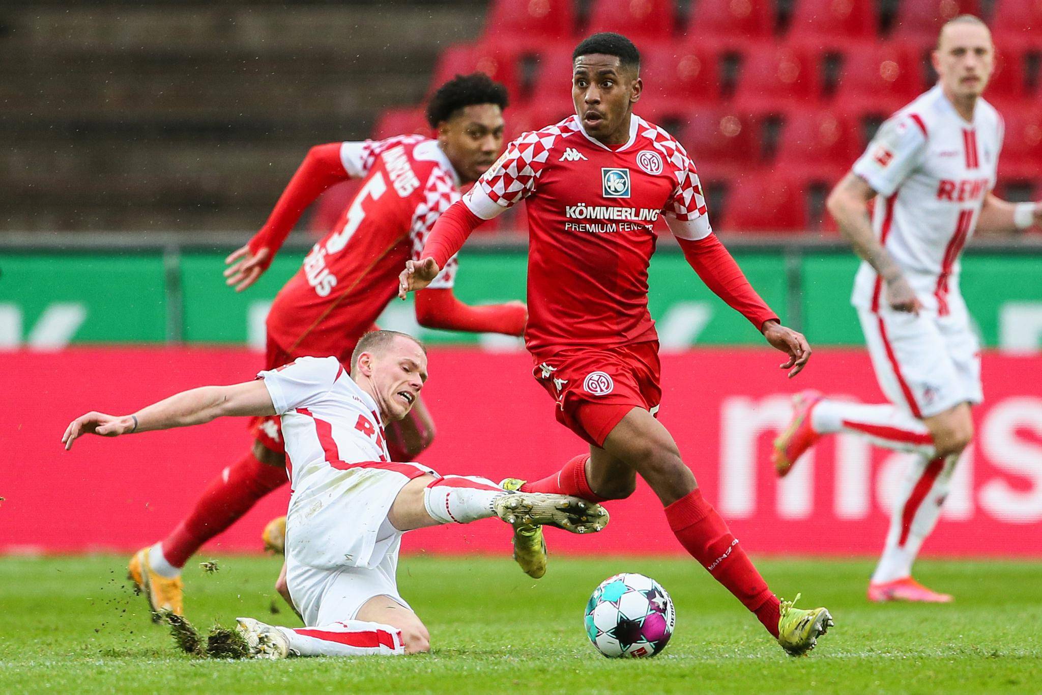 美因茨客场对阵法兰克福，实力对比悬殊