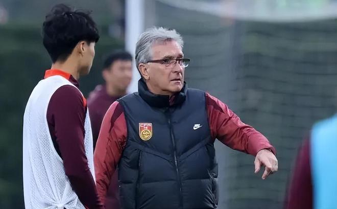 新晋足坛希望：年仅18岁小将连续进球