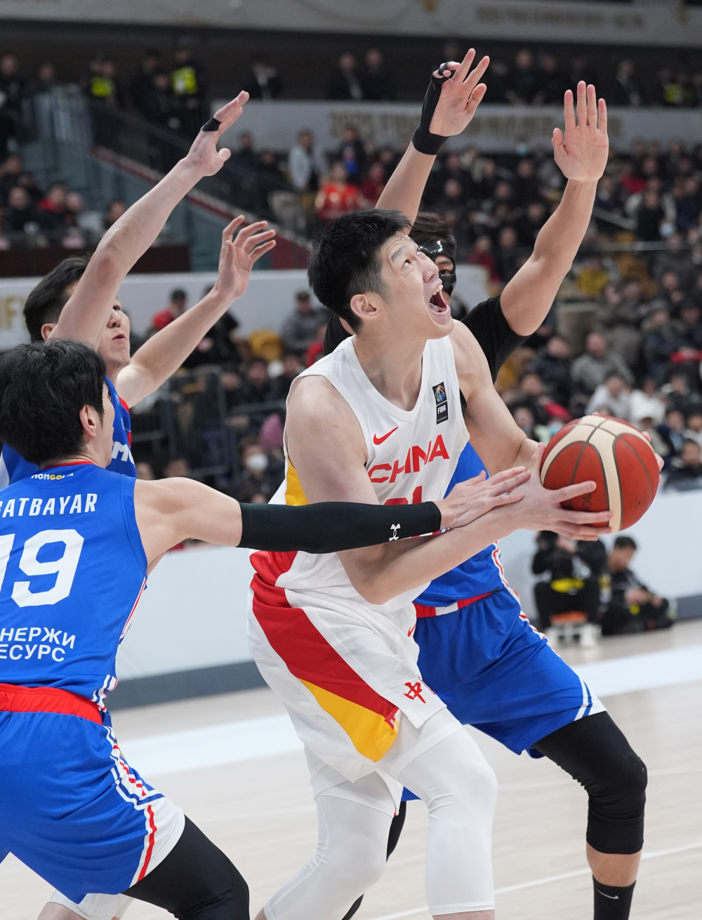 亚洲杯篮球赛：中国男篮成功挺进四强