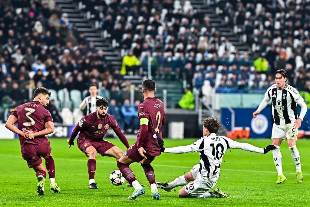 劲敌相逢：曼城战平尤文图斯