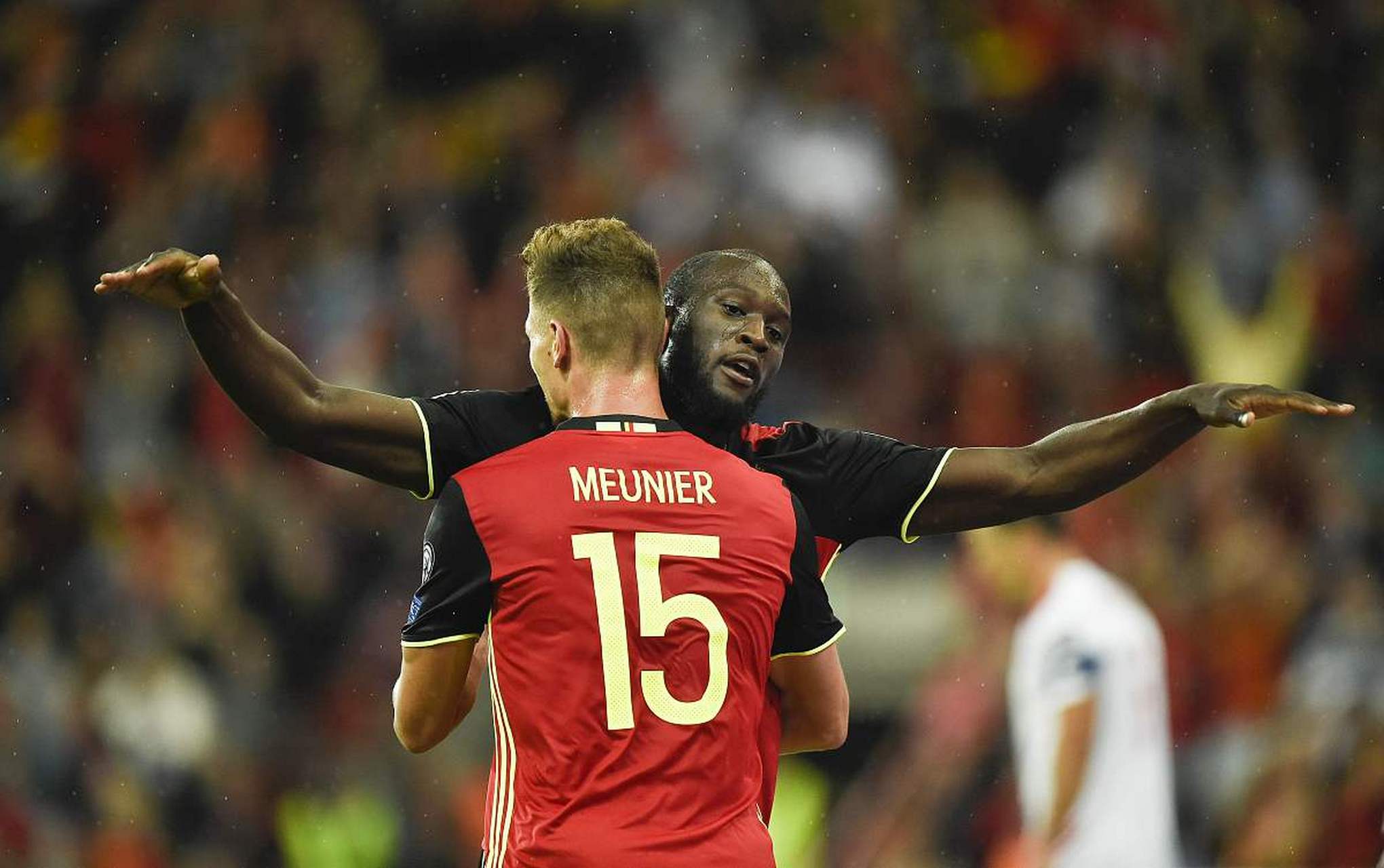 比利时球队海外出征，迎来连胜好曲