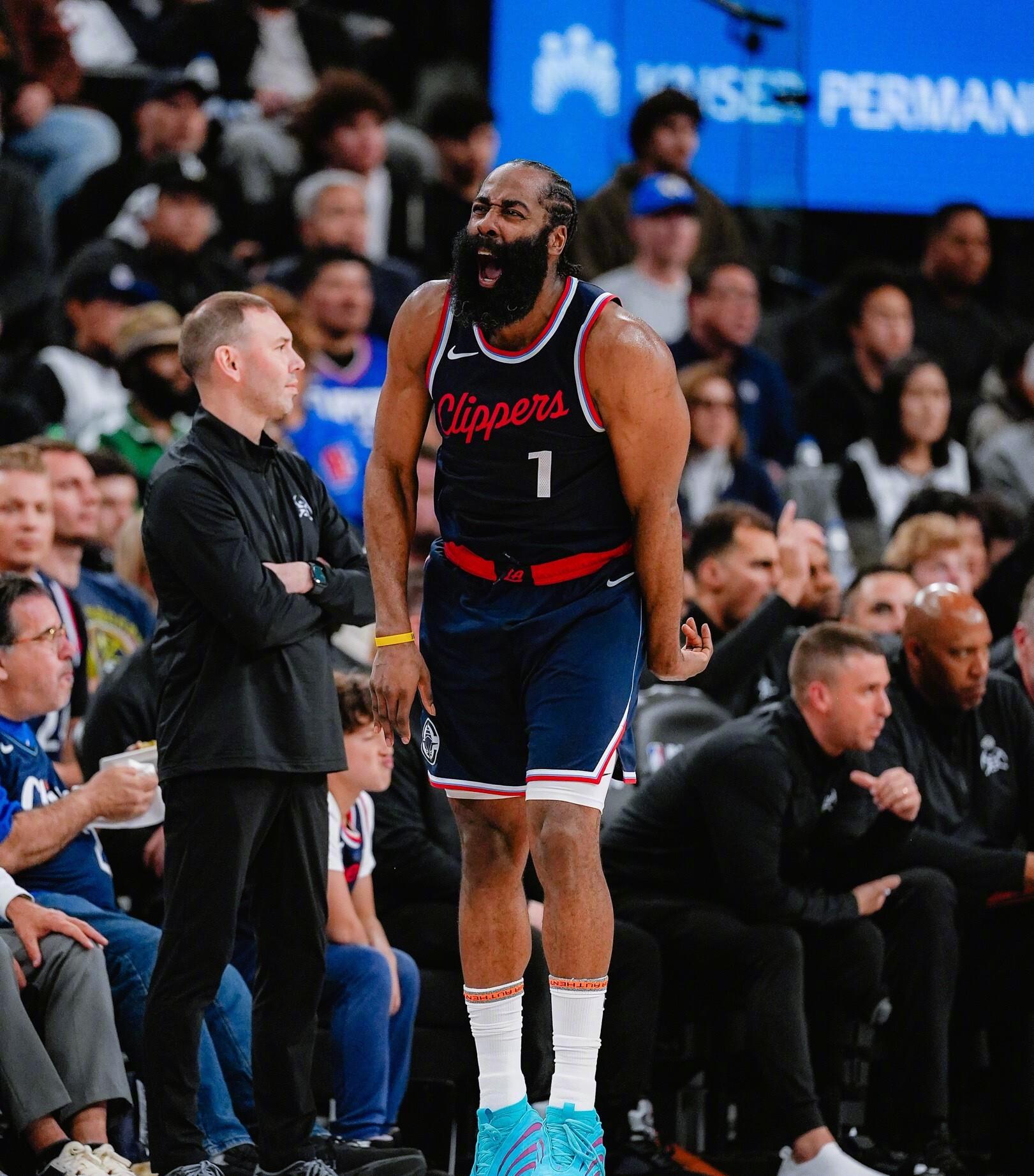 快船队惊险保持不败，继续势不可挡