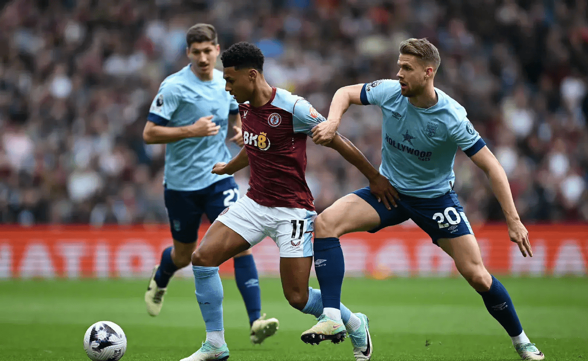 曼城3-0击败阿森纳，豪取积分榜首位