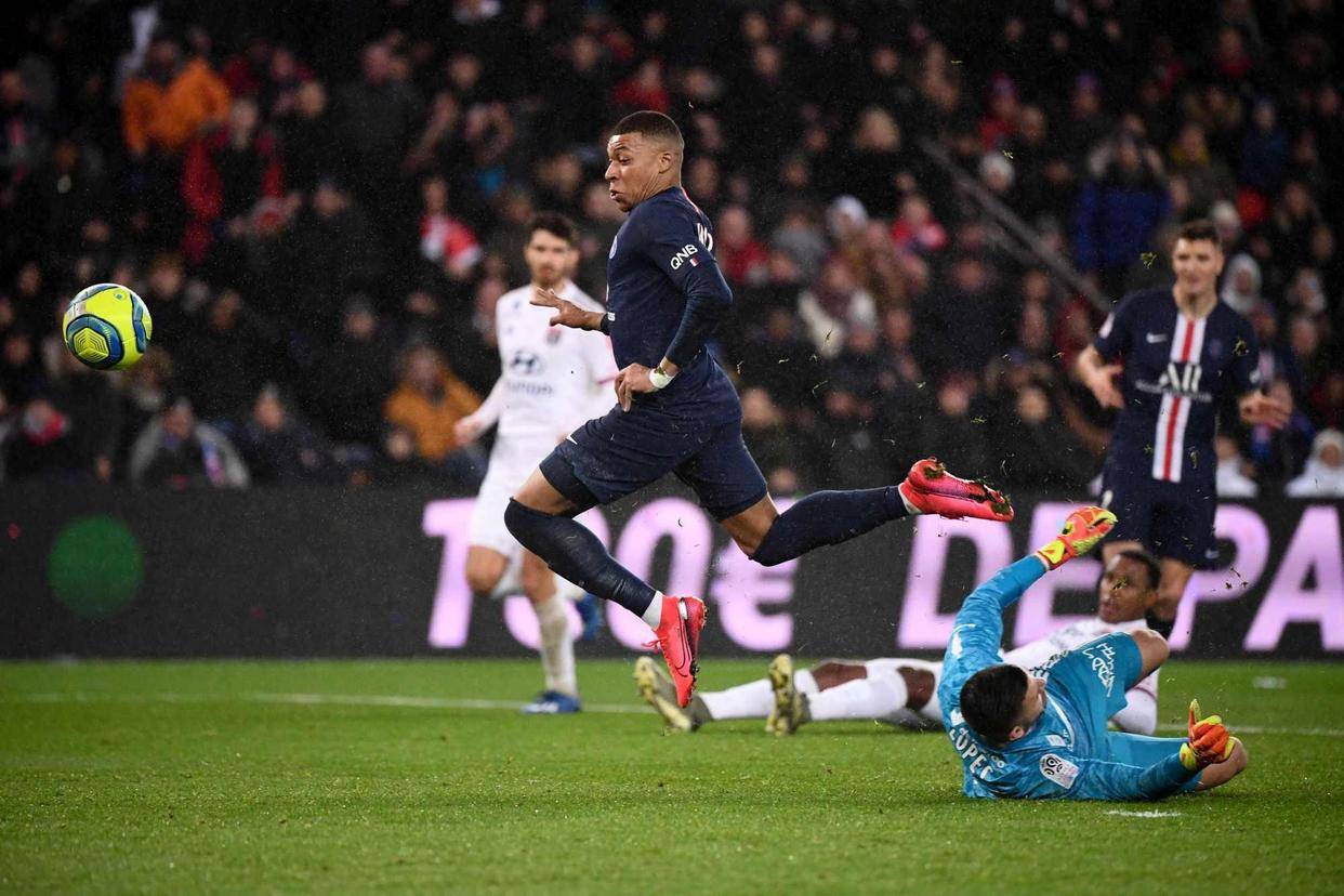 包含亚眠主场击败图卢兹，稳住积分的词条