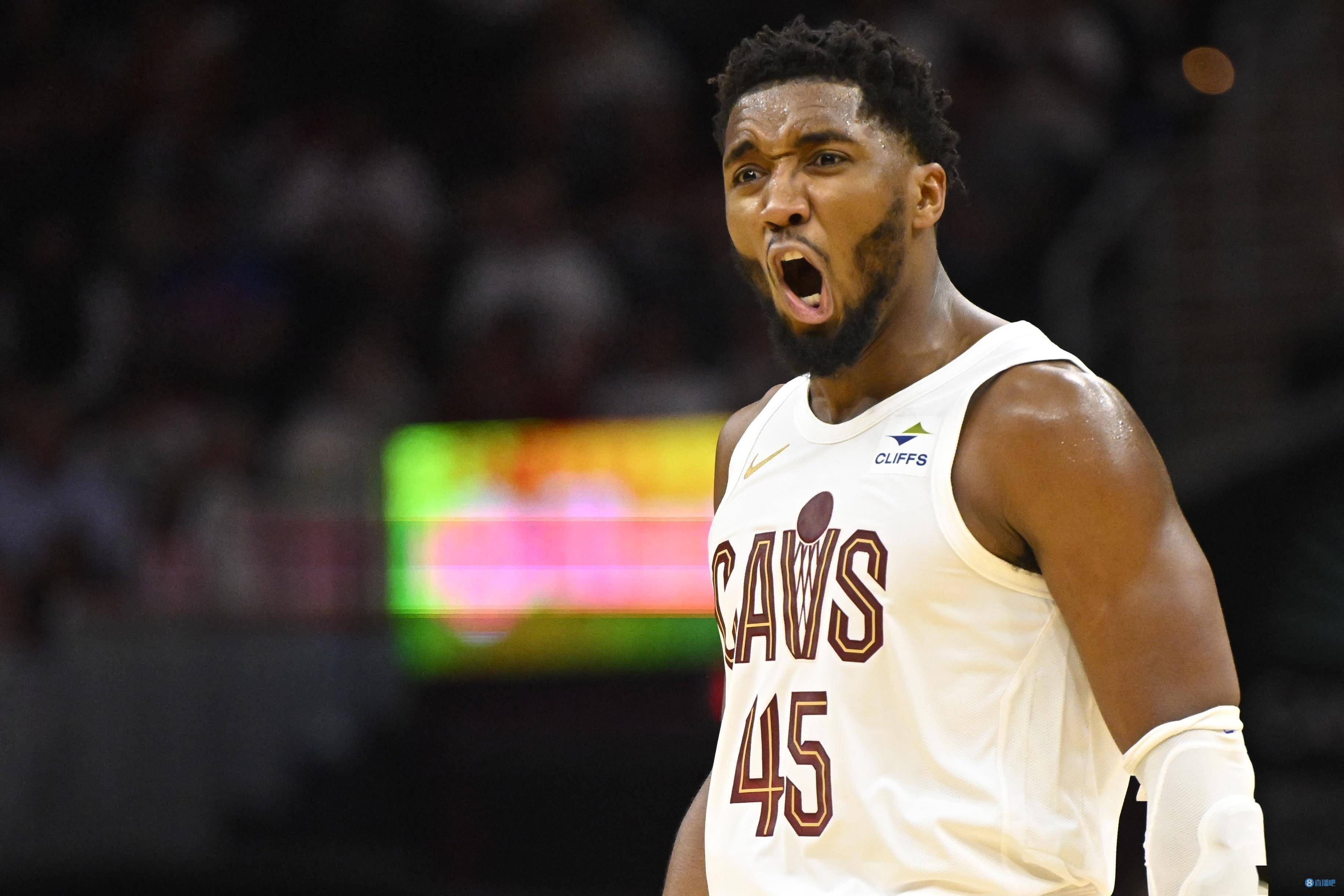 骑士击败热火，实现胜利连胜势头强劲