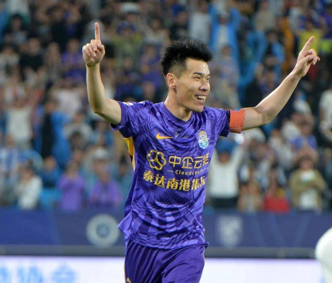 新晋球员大放异彩，引发关注