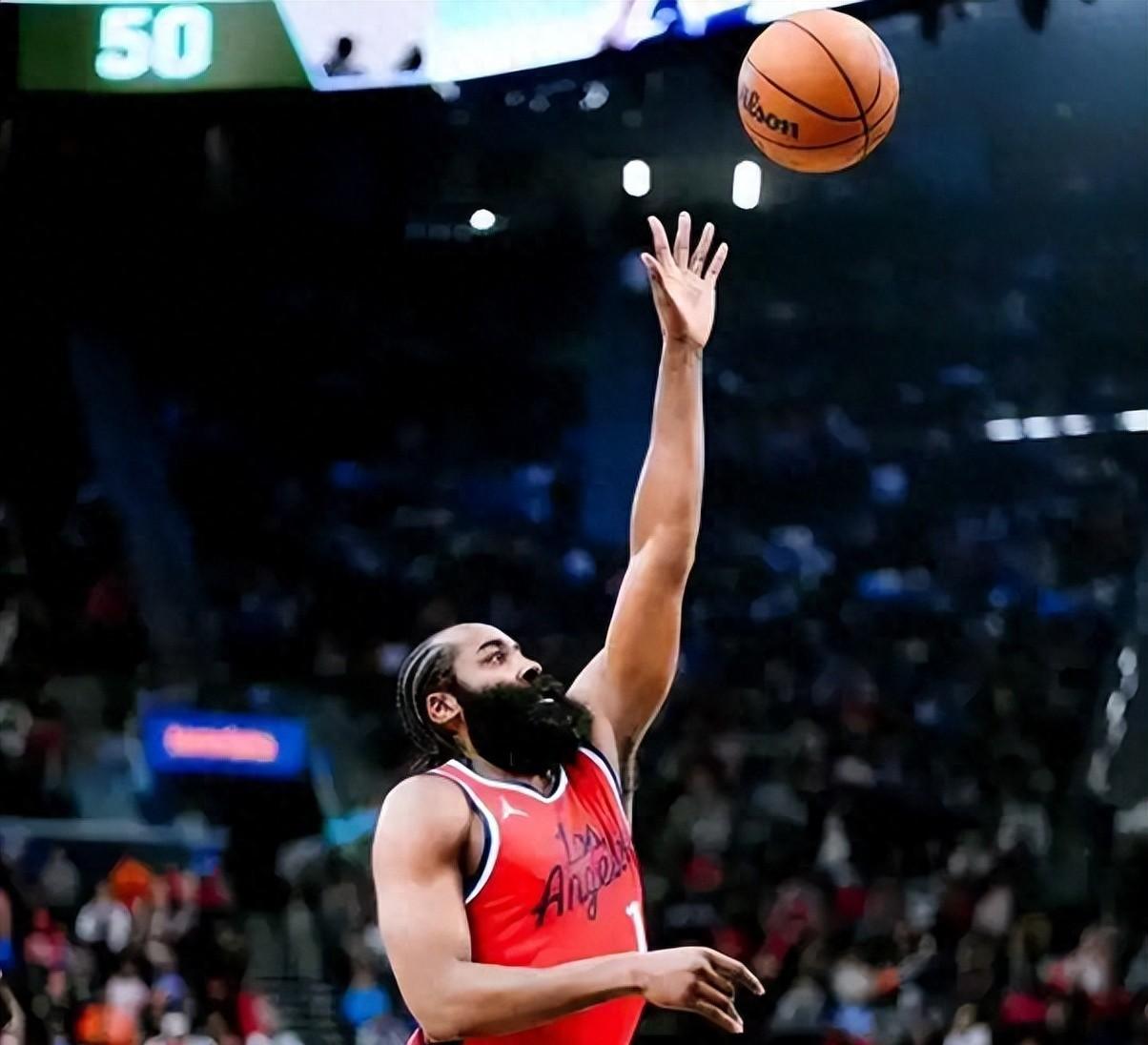 快船队球员持续高效发挥，重返胜利列车的简单介绍