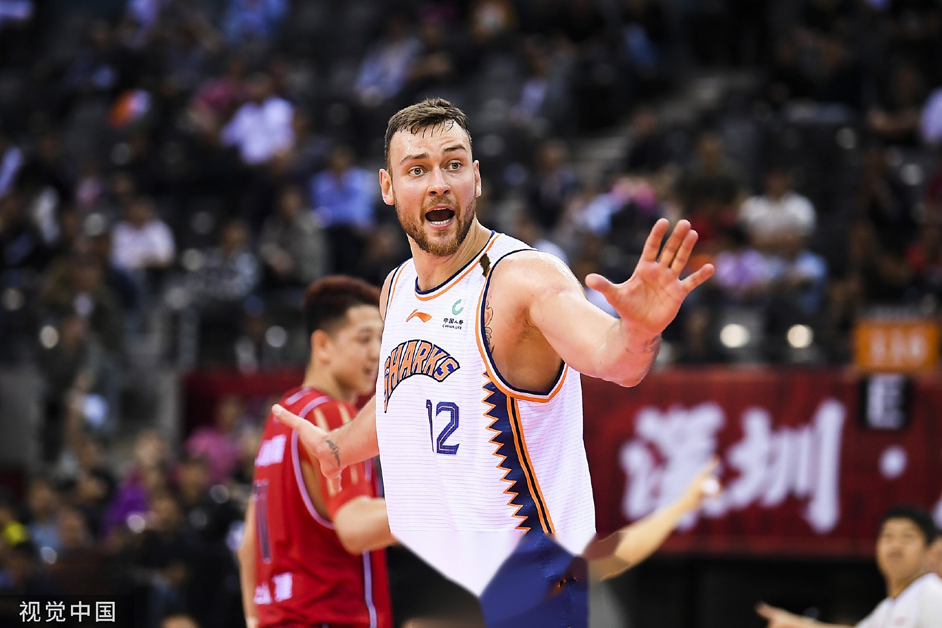 深圳男篮稳定发力，走向巅峰