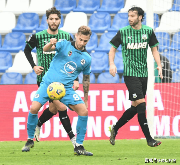 罗马主场大崩盘，球迷不满全队精神状态的简单介绍